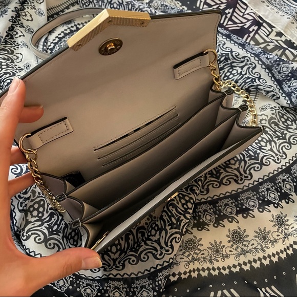 Small crossbody purse - Picture 3 of 7